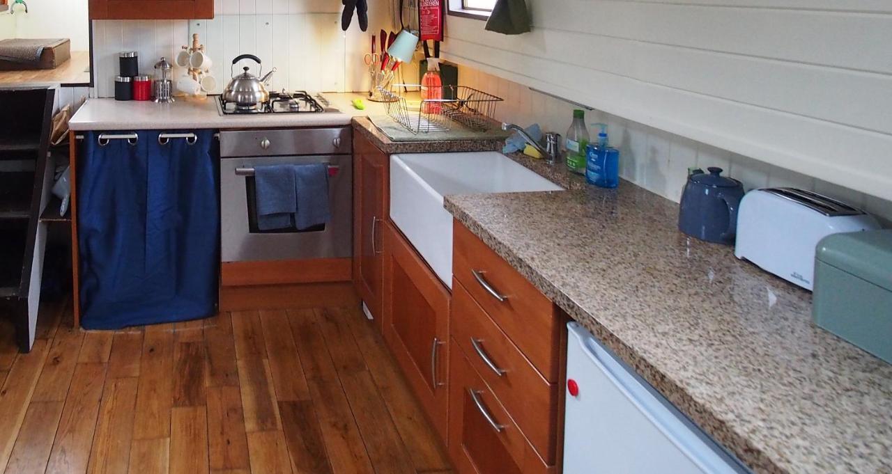 Roisin Dubh Houseboat Sallins Exterior foto