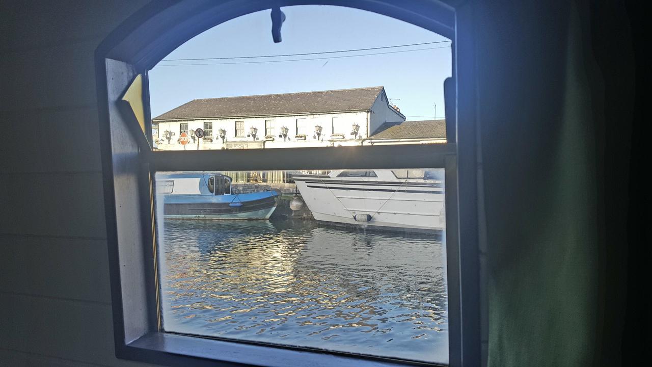 Roisin Dubh Houseboat Sallins Exterior foto