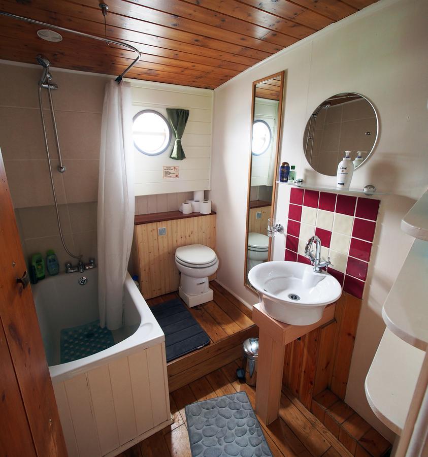 Roisin Dubh Houseboat Sallins Exterior foto